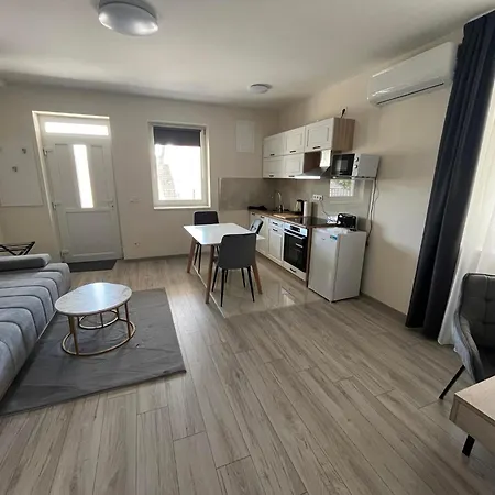 Brill Hotel 3*